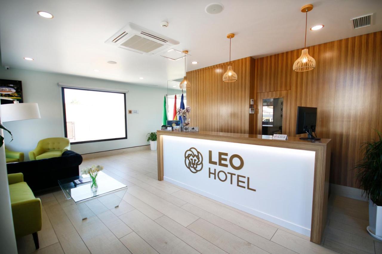 Hotel Leo Монестеріо Екстер'єр фото