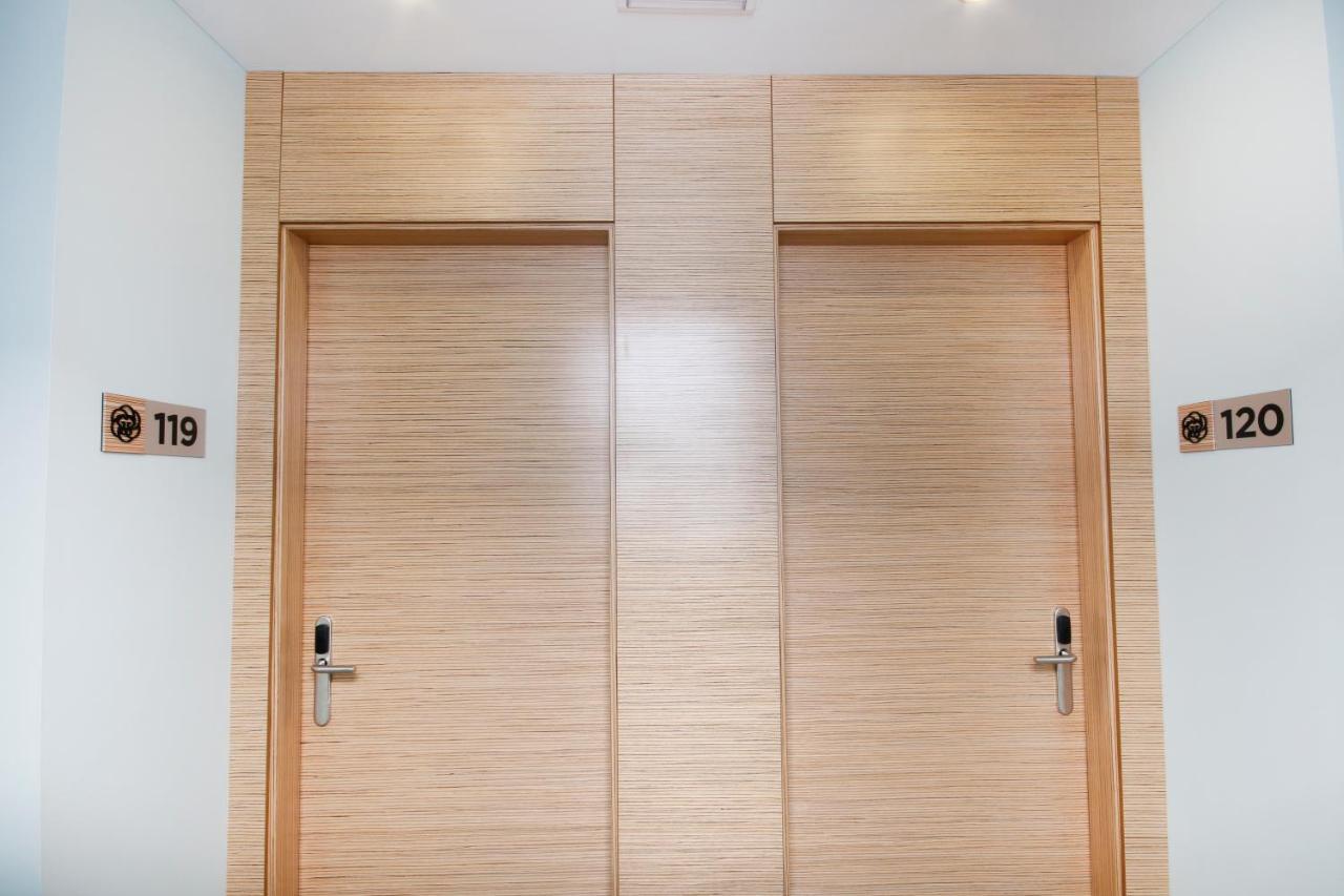 Hotel Leo Монестеріо Екстер'єр фото