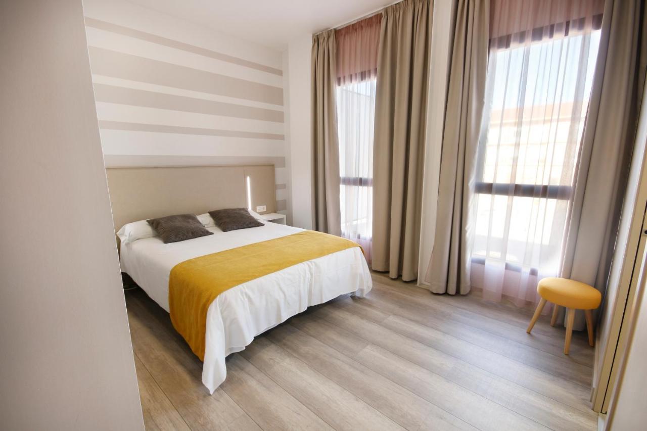Hotel Leo Монестеріо Екстер'єр фото
