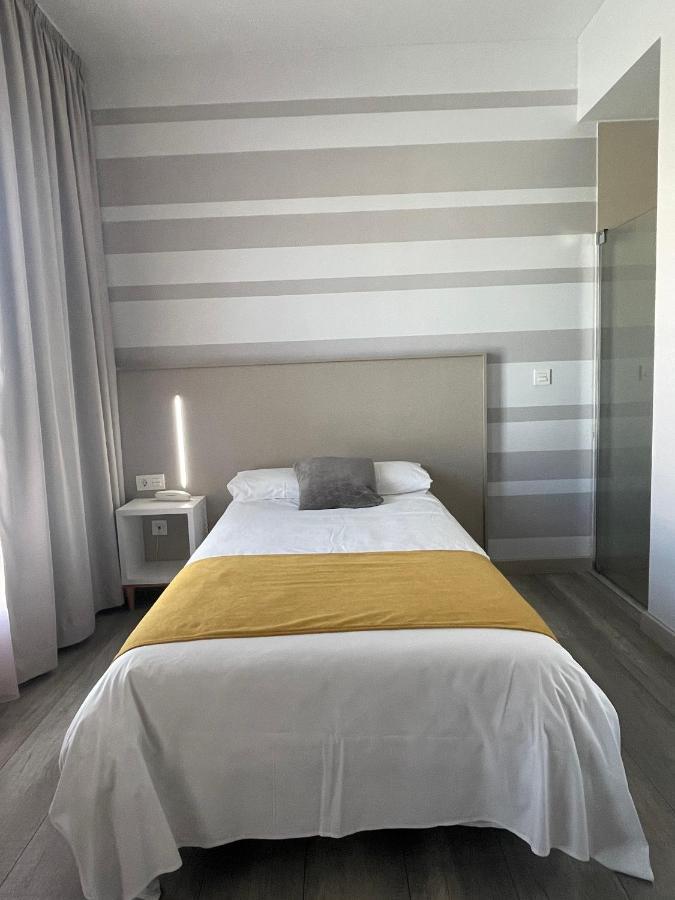 Hotel Leo Монестеріо Екстер'єр фото
