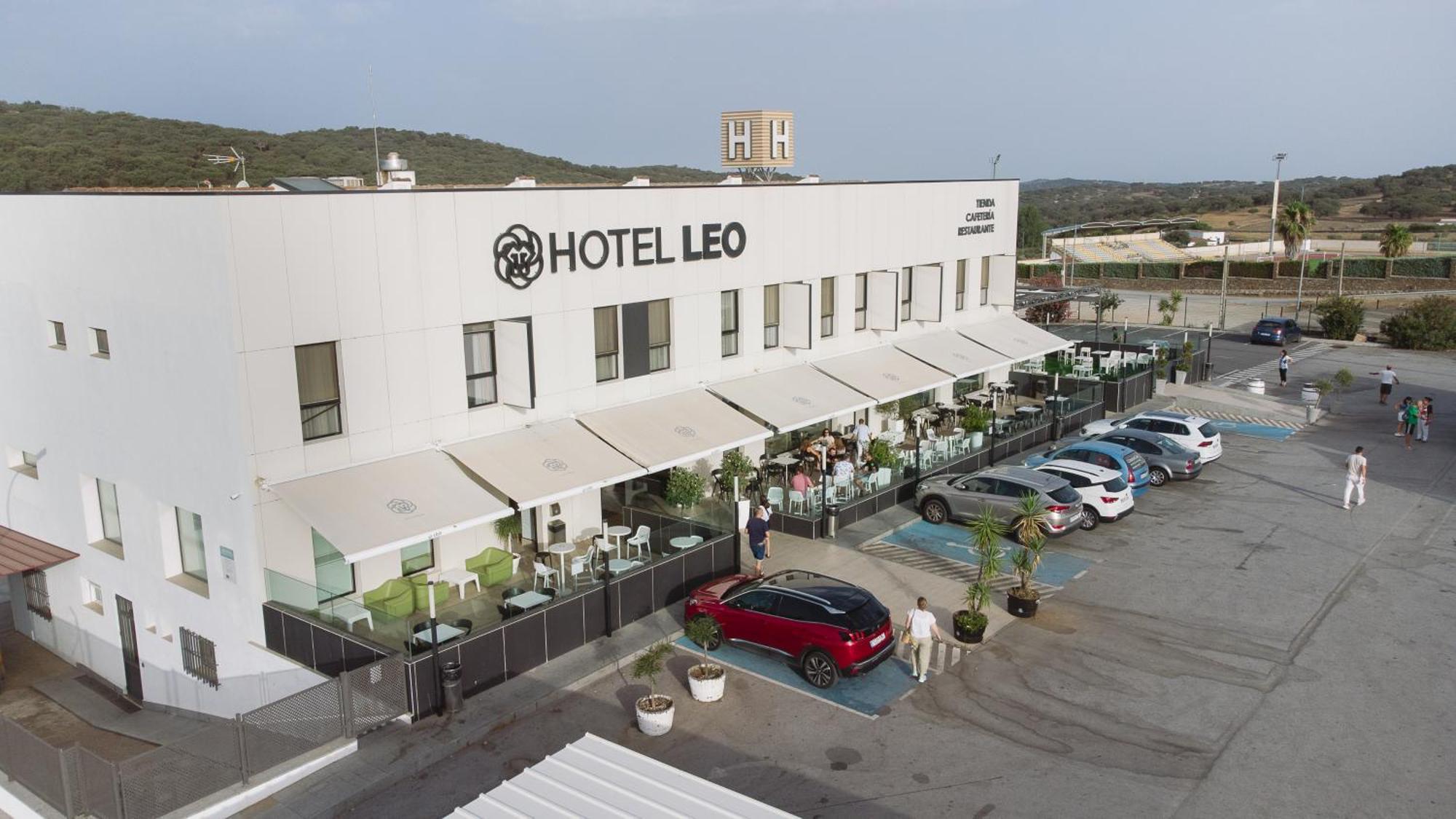 Hotel Leo Монестеріо Екстер'єр фото